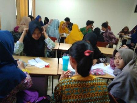 Riset dan Praktik Pembelajaran di PGSD UNY