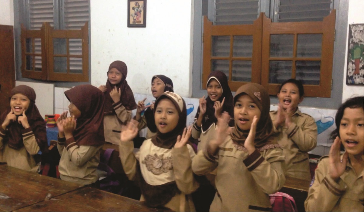 Pembelajaran One Day, One Song, One Game