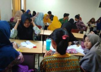 Riset dan Praktik Pembelajaran di PGSD UNY
